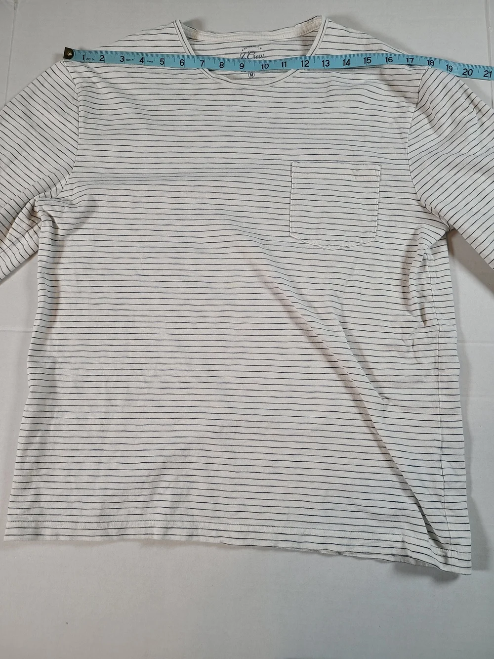 J. Crew Knit Goods Stylish Light Gray & White Striped Long-Sleeve Tee M Pocket